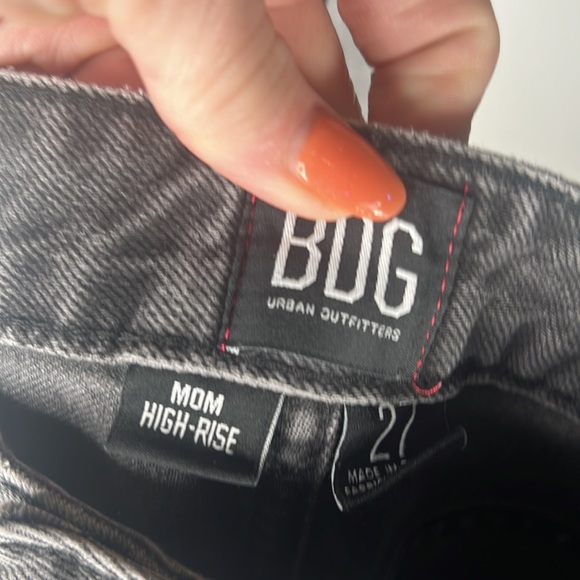 BDG Mom High Rise Jeans - Picture 6 of 6